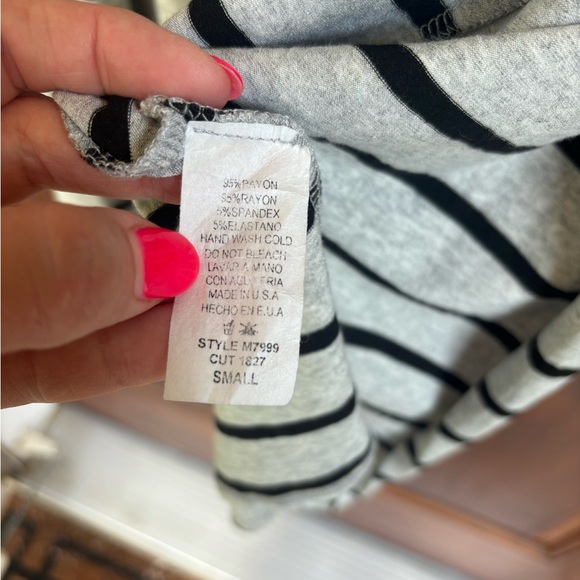 CY Striped Cardigan - Picture 4 of 7